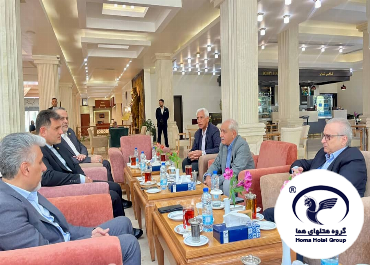 نشست مدیرعامل گروه هتل‌های هما با رئیس جامعه هتلداران حرفه‌ای فارس